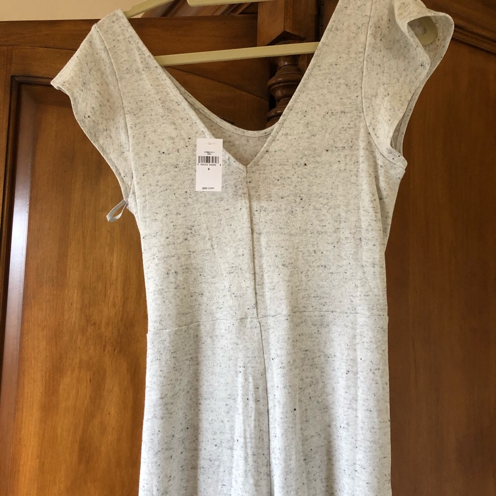 Gap Jumpsuit Grey Softspun Flutter Sleeve Tie Bel… - image 5